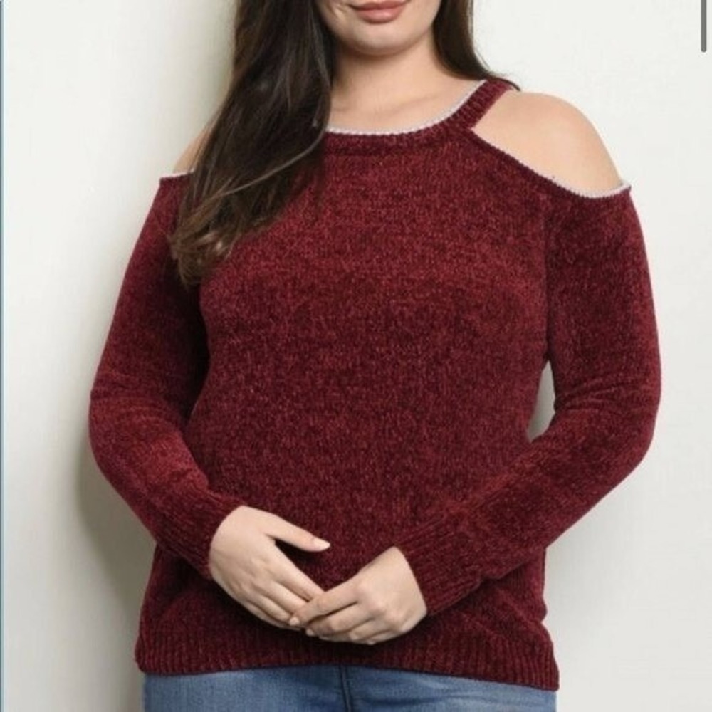 Zenobia Women's Plus Size 2X Cold Shoulder Chenille Sweater Burgundy Silver Trim